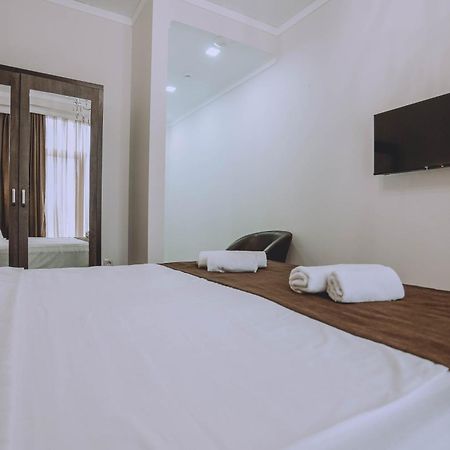Royal Medis Hotel Batumi Esterno foto