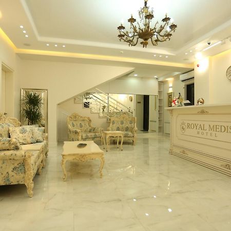 Royal Medis Hotel Batumi Esterno foto