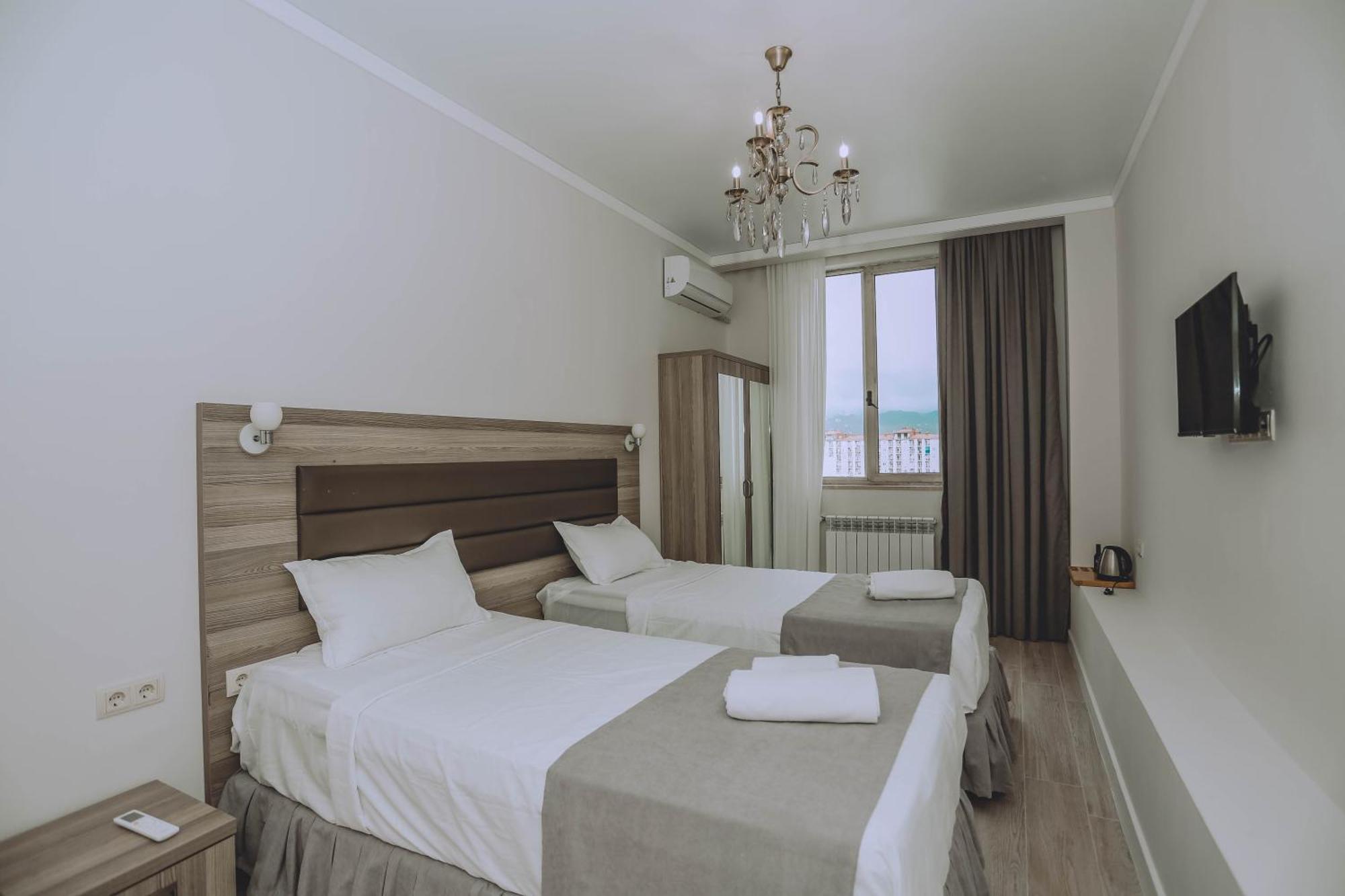 Royal Medis Hotel Batumi Esterno foto
